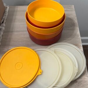 Vintage Tupperware bowls